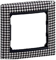 Рамка горизонтальная Legrand Valena 1-м. гусиные лапки картинка